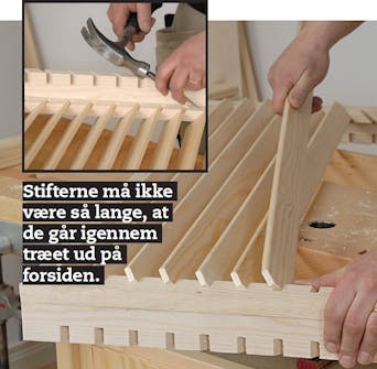 Lister til varmepumpeskjuler sættes fast i hjørnelister Lister til varmepumpeskjuler sættes fast i hjørnelister, så de flugter